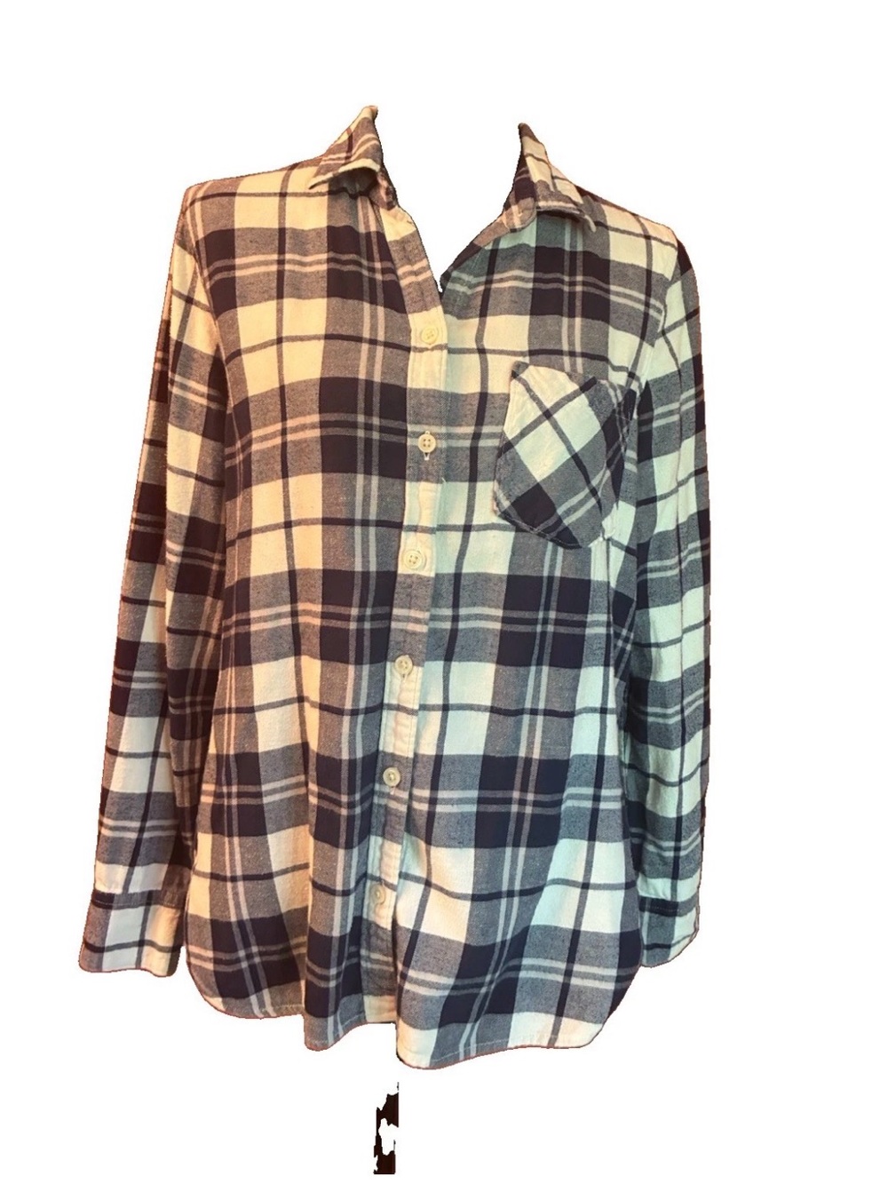 Old Navy Woman’s Classic Plaid Button-Up Cotton Flannel Shirt Navy & White, Sz M